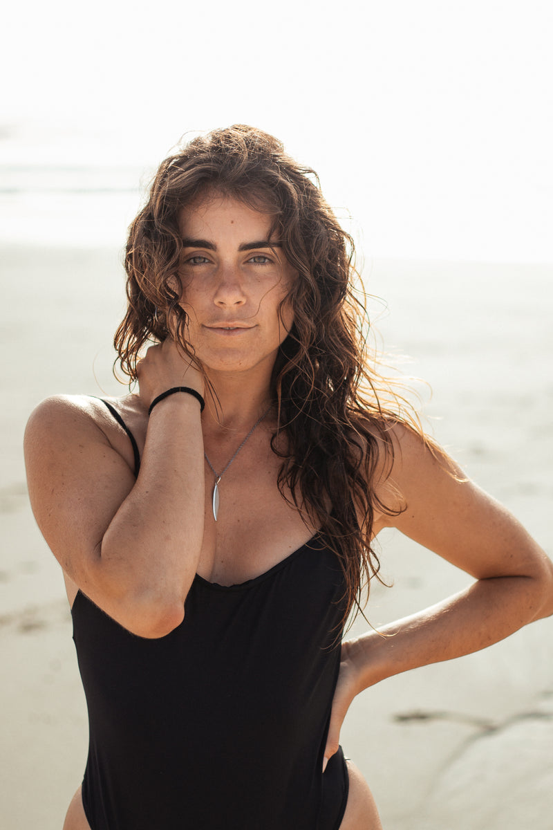 BLACK SWIMSUIT