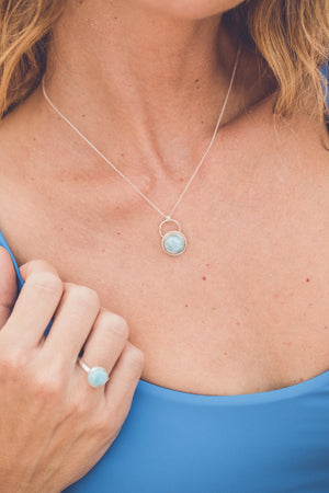 CRYSTAL SILVER NECKLACE