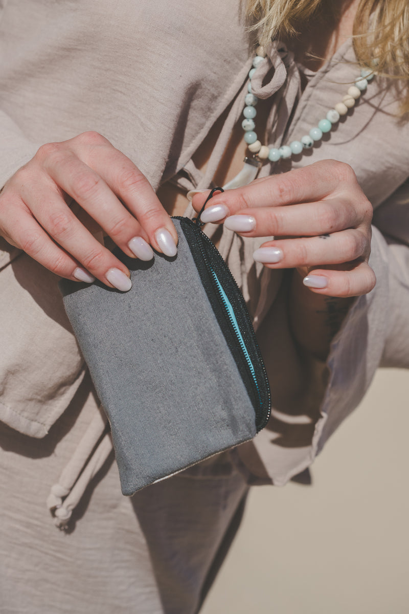 SURF TIME CHANGE PURSE