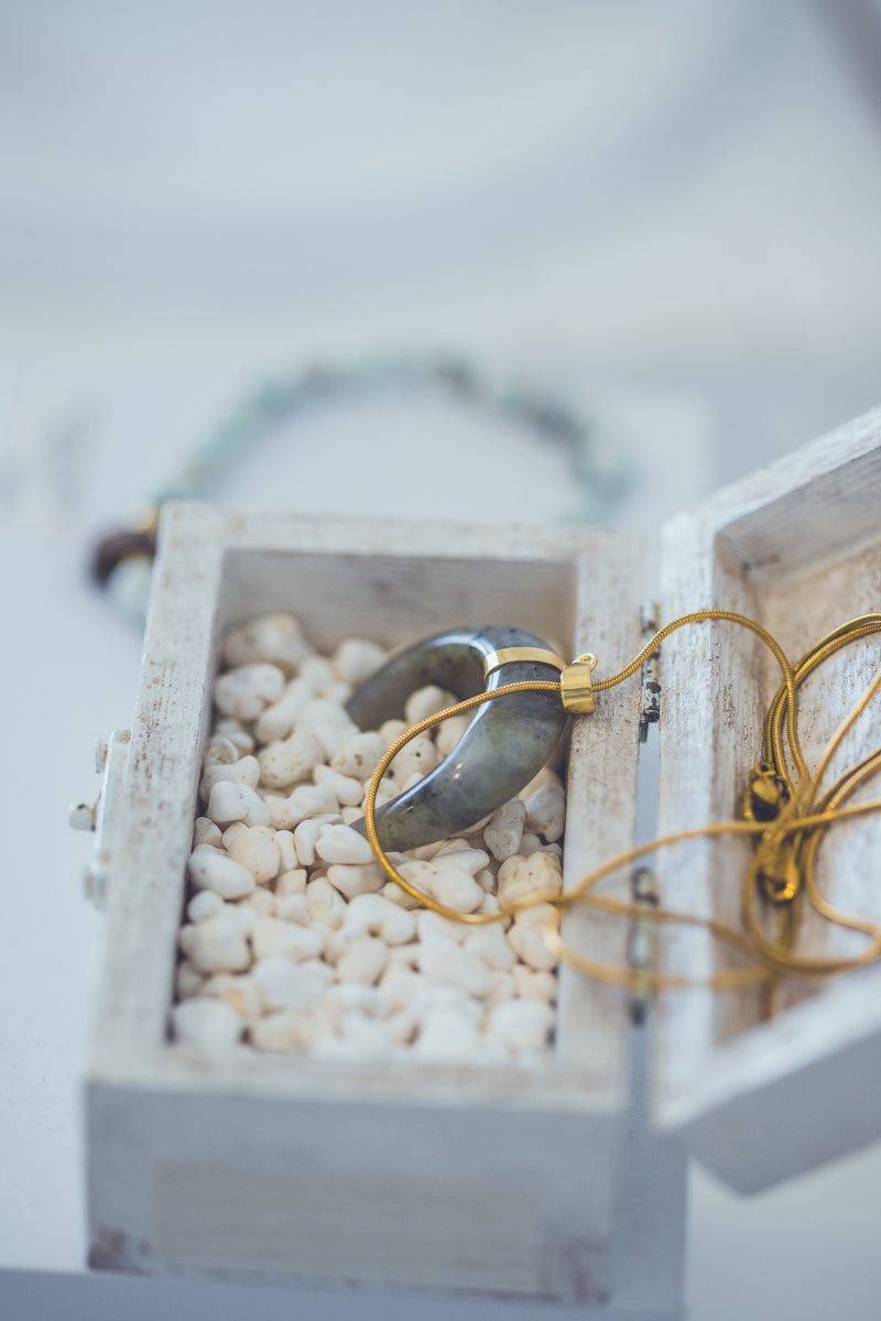 MYSTIC MOON NECKLACE