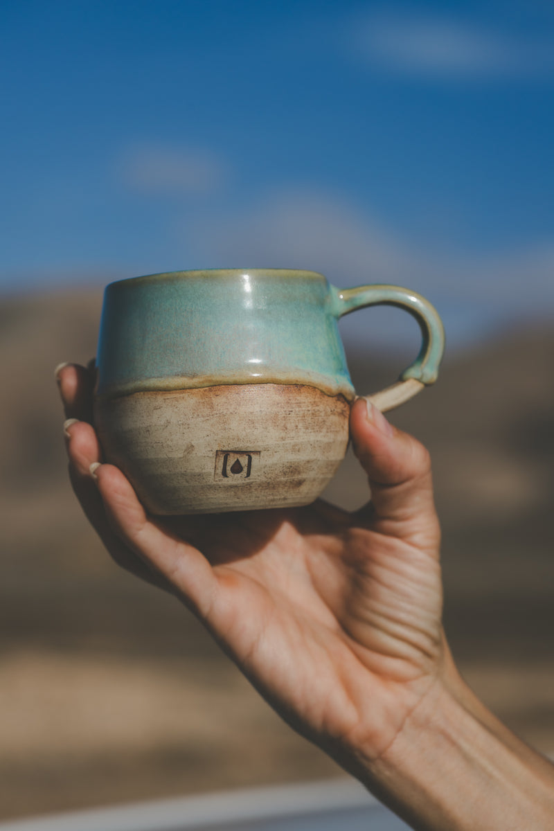 MANAWAI DROP CUP WITH HANDLE