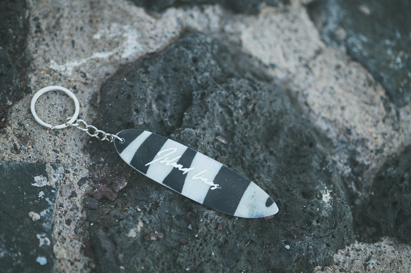 HANDMADE SURF KEY RING