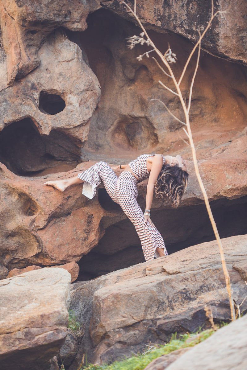 GEOMETRIC BELL PANTS