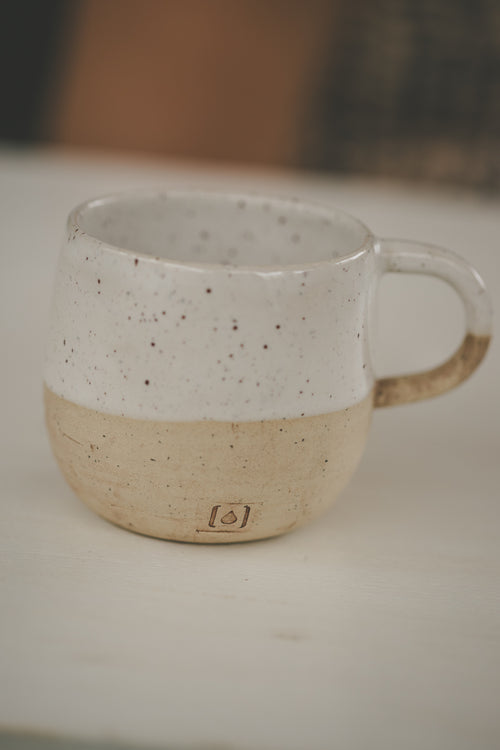 MANAWAI DROP CUP WITH HANDLE