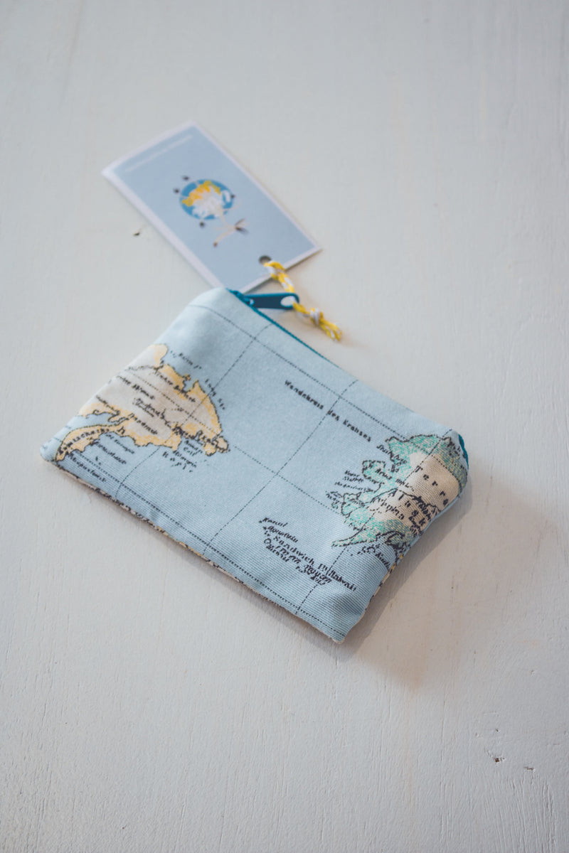 WORLD MAP CHANGE PURSE