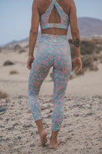 ISLAND BLOOM LEGGINGS