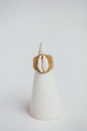 SHELL MACRAME RING