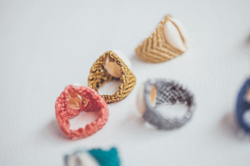 SHELL MACRAME RING