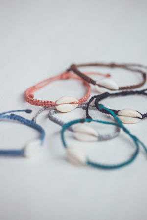 SHELL MACRAME  BRACELET